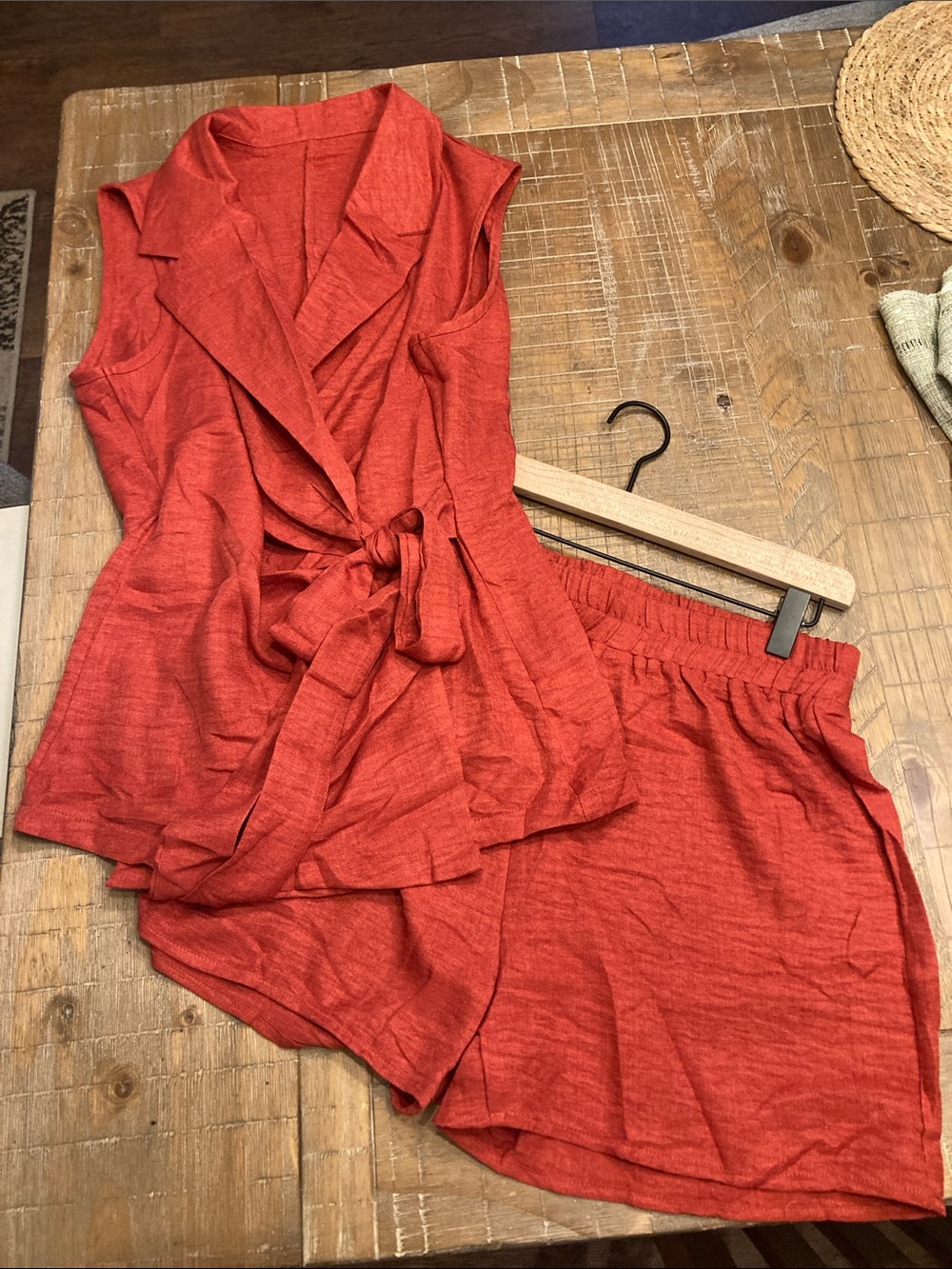 Sleeveless Tie-Waist Dressy Casual Top & Shorts Set - Burnt Orange New size M/L